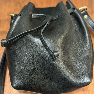 Portland Leather Bucket Bag Pebbled Black